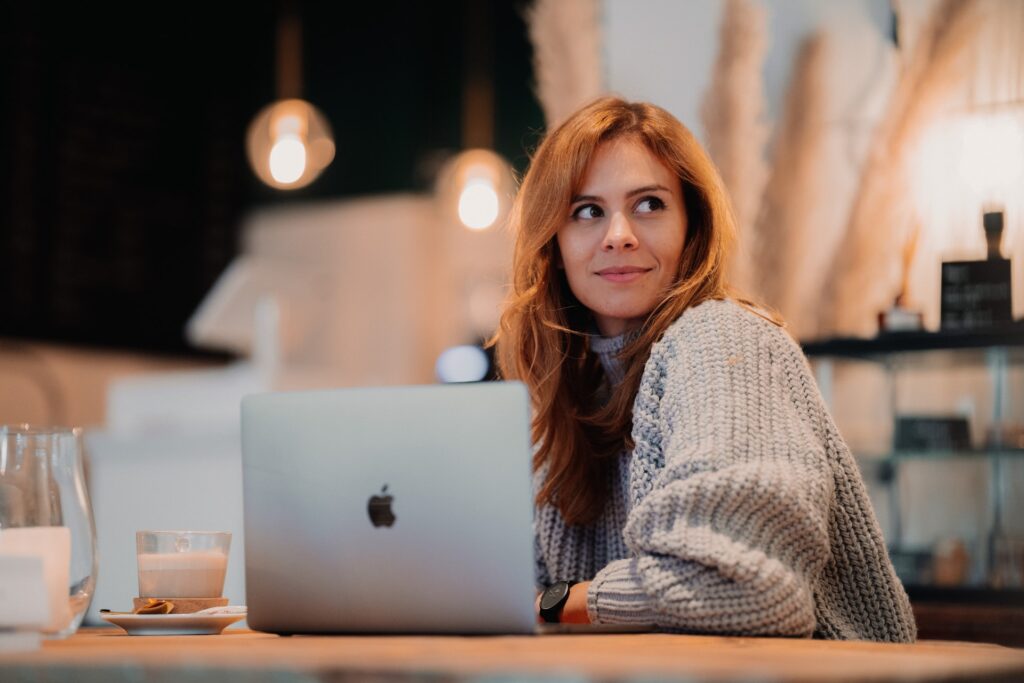 forgotten-factors-business-success-expat-nest-woman-at-laptop