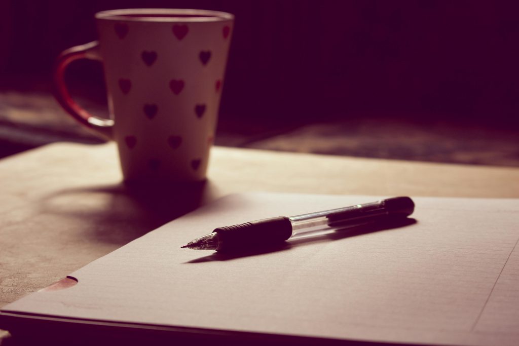 your expat story expat nest pexels samerdaboul